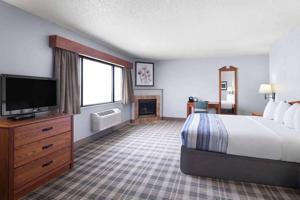 Americinn By Wyndham Stuart Room photo